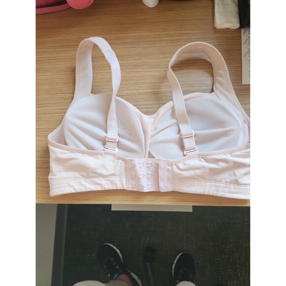Lulemon Blush Pink Sports Bra w/ Back Closures Size 34DD - Picture 2 of 9